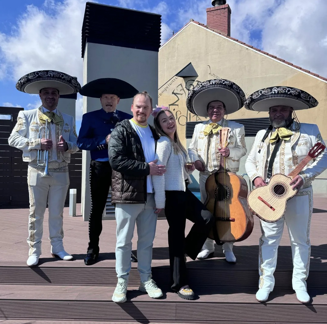 Serenata con Mariachis para una declaración de amor