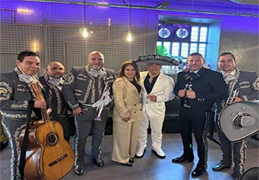 serenata de amor con mariachis